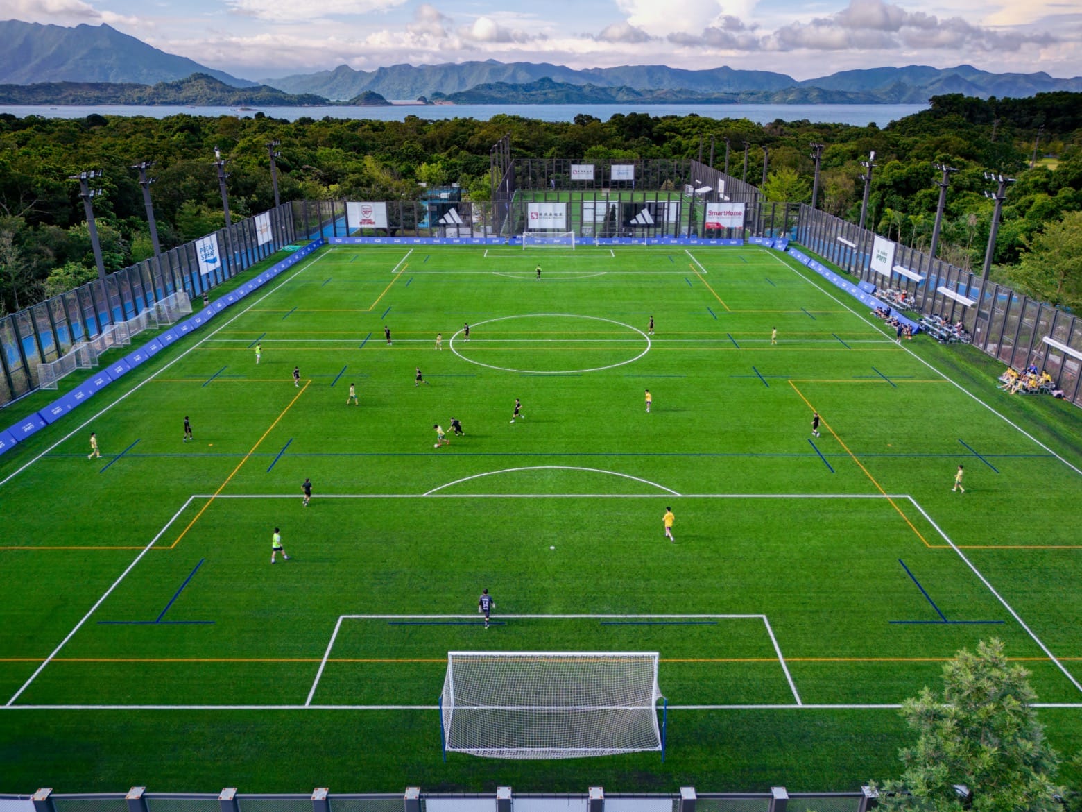 西媒：维尼修斯等核心对阿隆索不满，教练与更衣室发生冷战